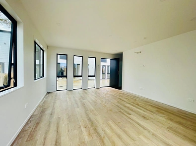 MANUREWA, 3 BEDROOMS