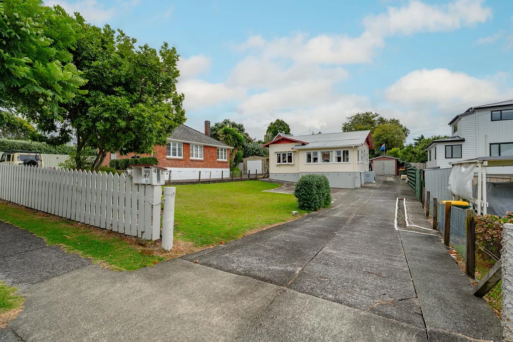 New Lynn 3部屋 Prime Development Site 1012m² (Mixed Housing Urban)