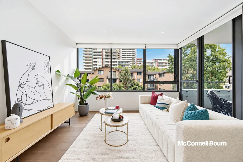 Stunning Near-New Apartment with Study Beside Macquarie University