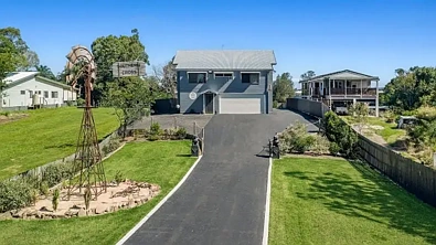 Caboolture 3Habitaciones EXECUTIVE PARKSIDE MASTERPIECE