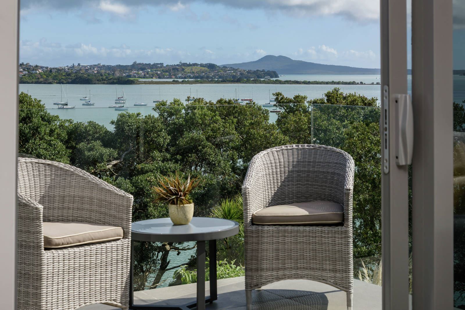 26 Falstaff Place, Half Moon Bay, Auckland - Manukau, 6 habitaciones, 4 baños