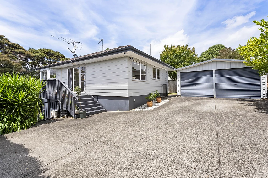 89 Lynn Road, Bayview, North Shore City, Auckland
