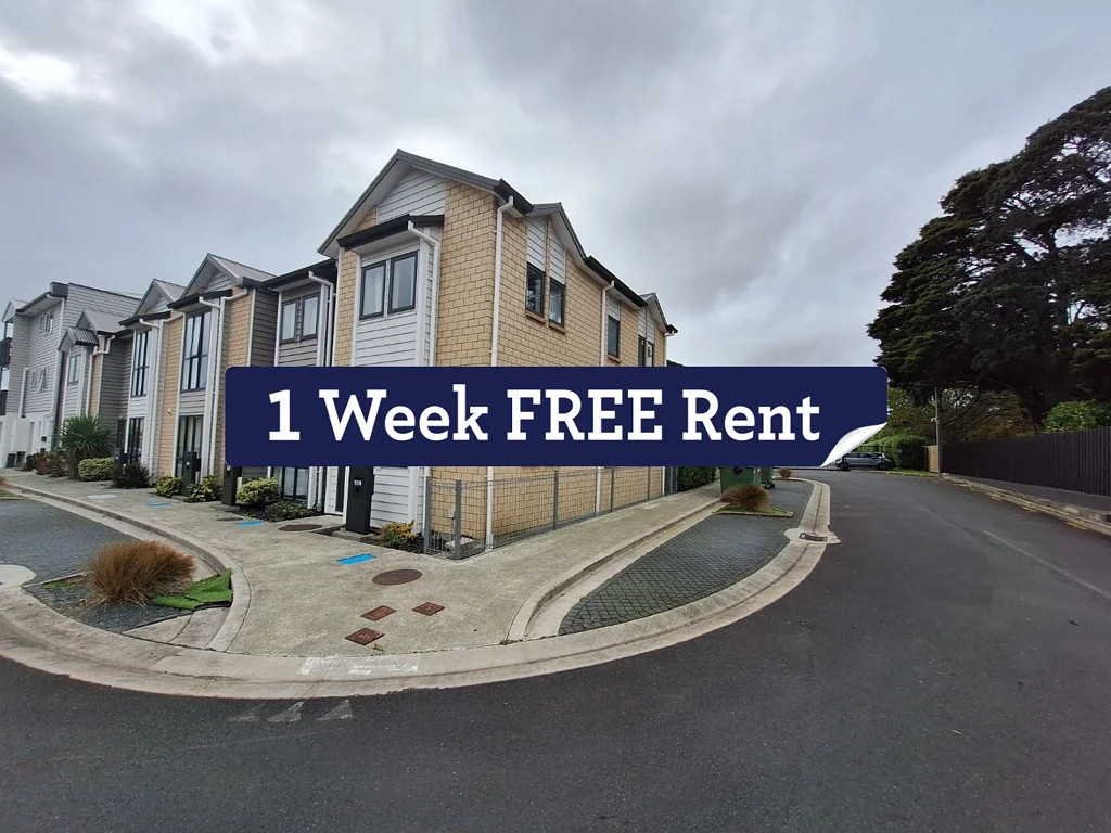 3 Bedroom townhouse with garage loft.