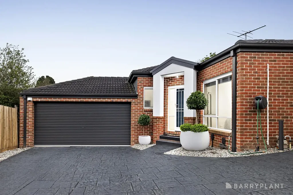 Doncaster East 3ਬੈੱਡਰੂਮ A Private Retreat Designed for Effortless Living in the Doncaster East school zone