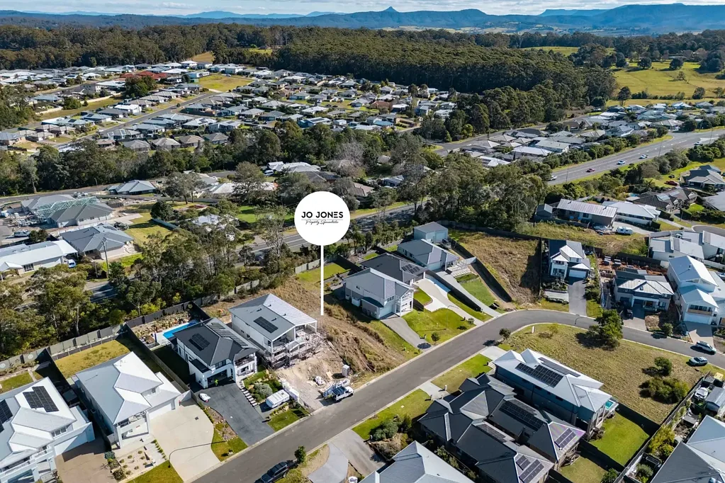 Mollymook Stop dreaming about the coastal lifestyle... Start building it!