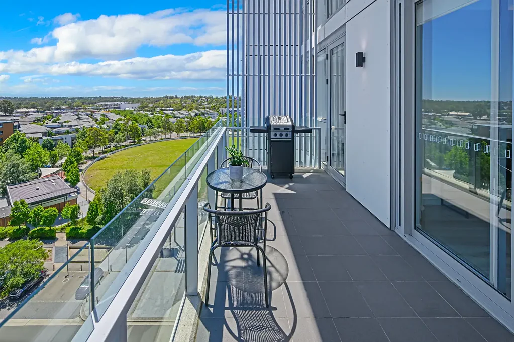 1002/10 Aviators Way, Penrith, NSW 2750