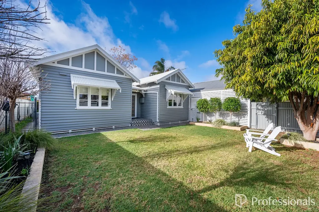 Piccadilly 3房  Cute, Quaint & Contemporary - A Home You'll Fall in Love With!