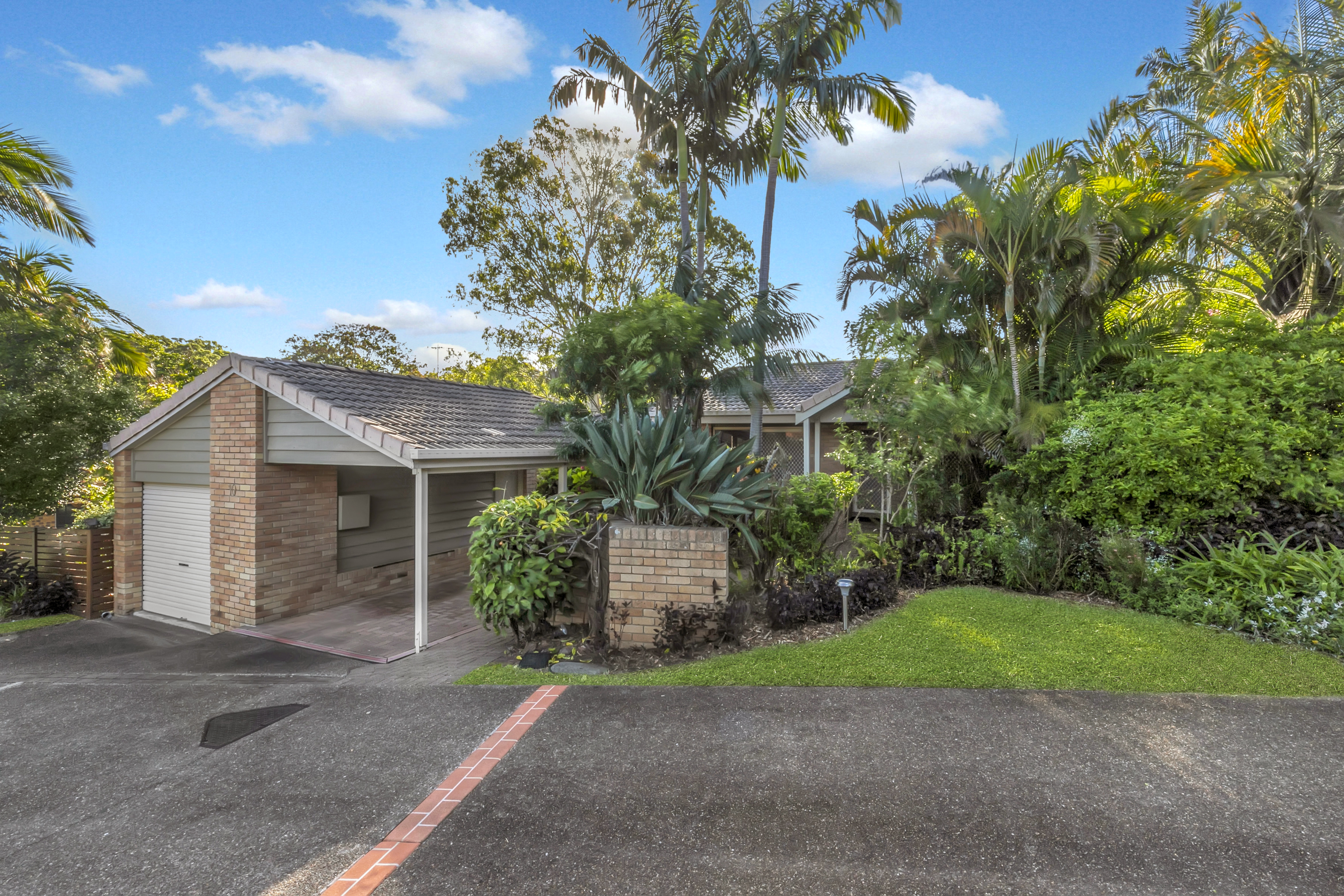 UNIT 10 60 GUBBERLEY ST, KENMORE QLD 4069, 0 rūma, 0 rūma horoi, House