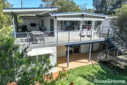 126 Bannister Head Road, Mollymook Beach