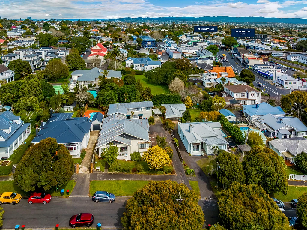 Mount Albert 8房  Mt Albert Invest or Develop