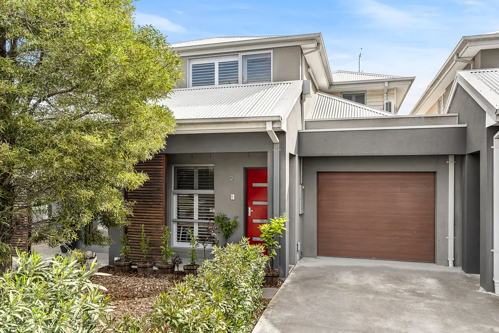 2/31 Cooper Avenue, Altona North, VIC 3025