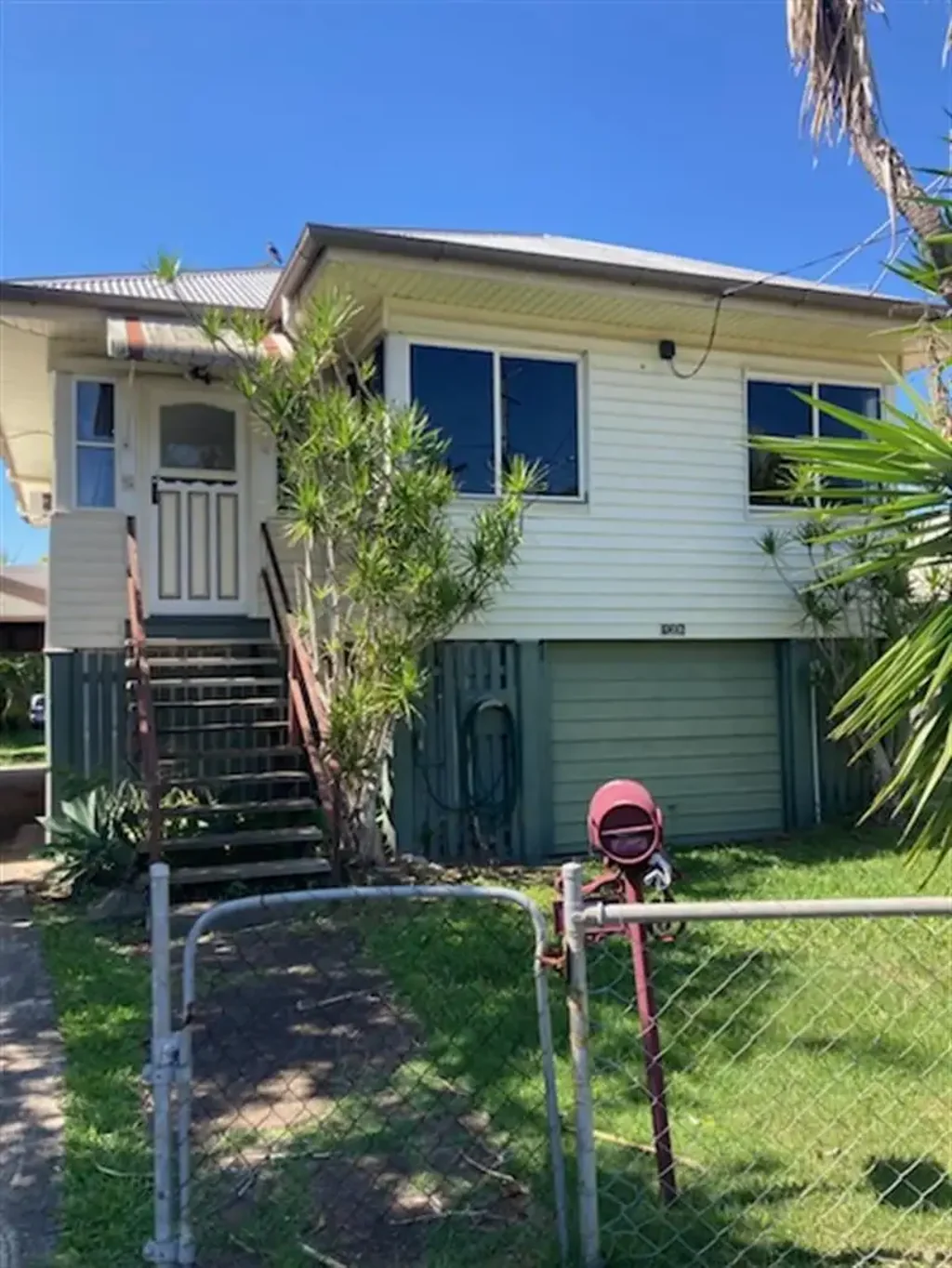 Wynnum 3બેડરૂમ FAMILY FARE - INVESTORS PRAYER - $1,400,000