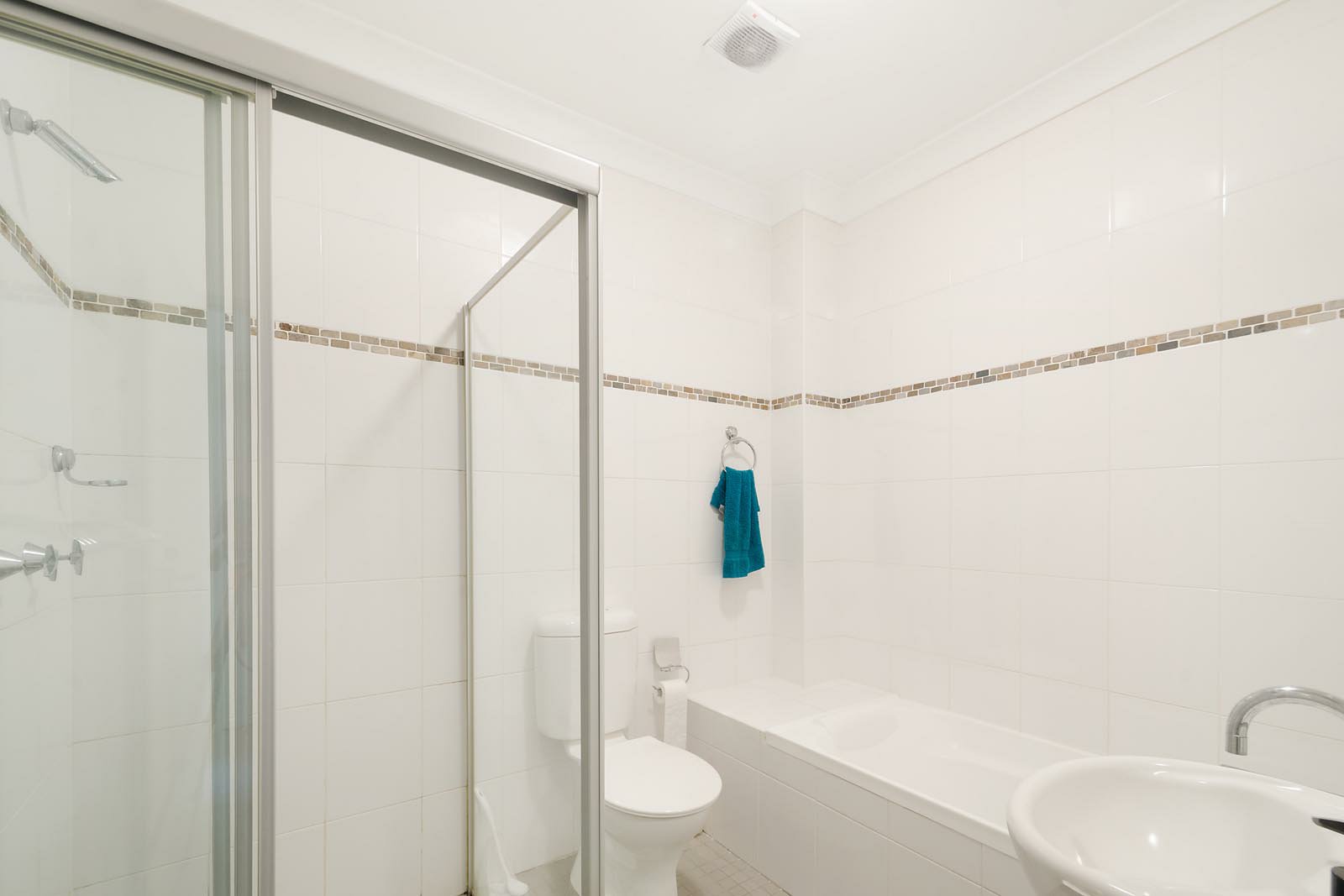 UNIT 8 14-20 ERIC RD, ARTARMON NSW 2064, 0 Kuwarto, 0 Banyo, Unit