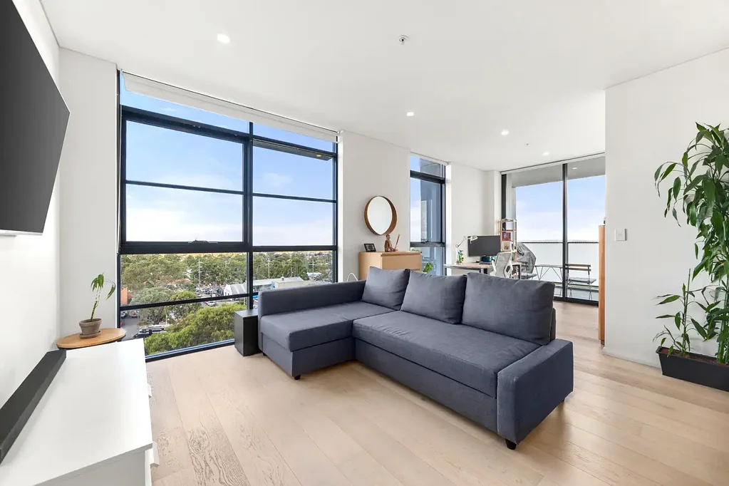 Kirrawee 2ห้องนอน Open Plan Living with Oversized Entertaining Balcony