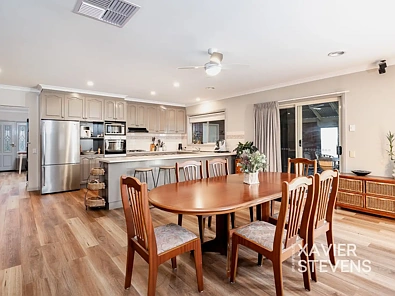 42 King Richard Drive, Shepparton, VIC 3630, 4房, 2浴, House