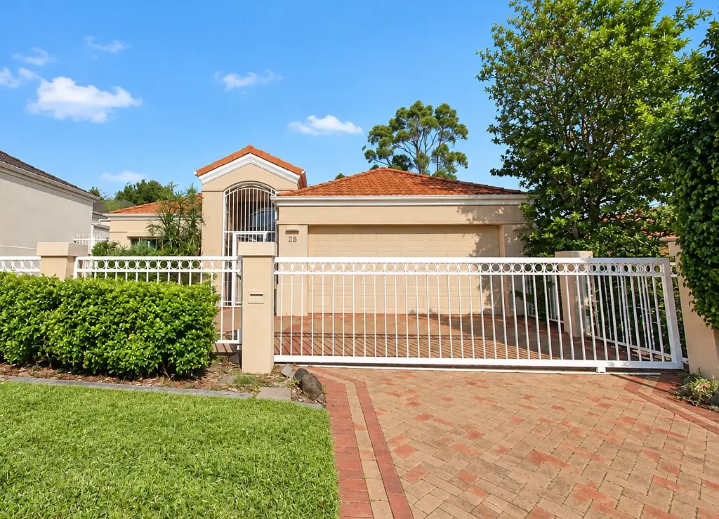 Spacious and Private Home in Quiet Street
