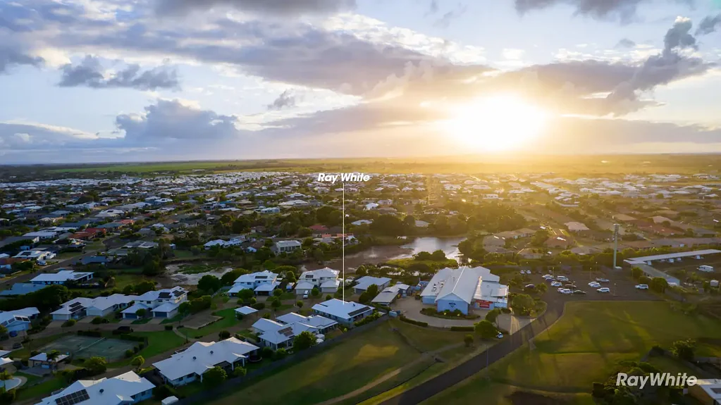 1/4 Bargara Lakes Drive, Bargara, QLD 4670