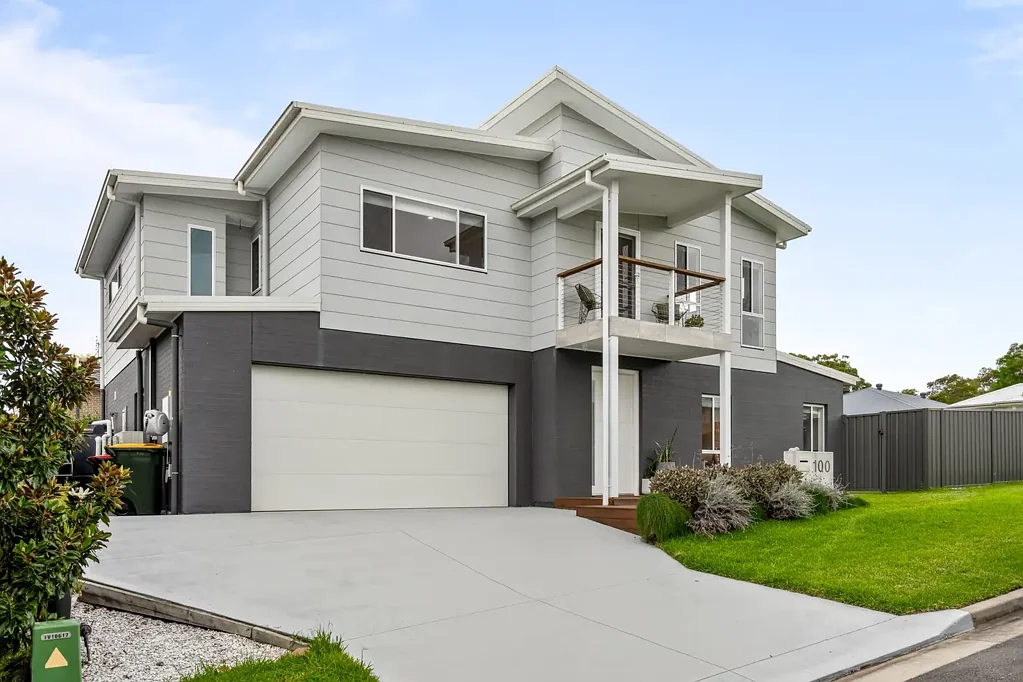 100 Pitt Street, Teralba, NSW 2284