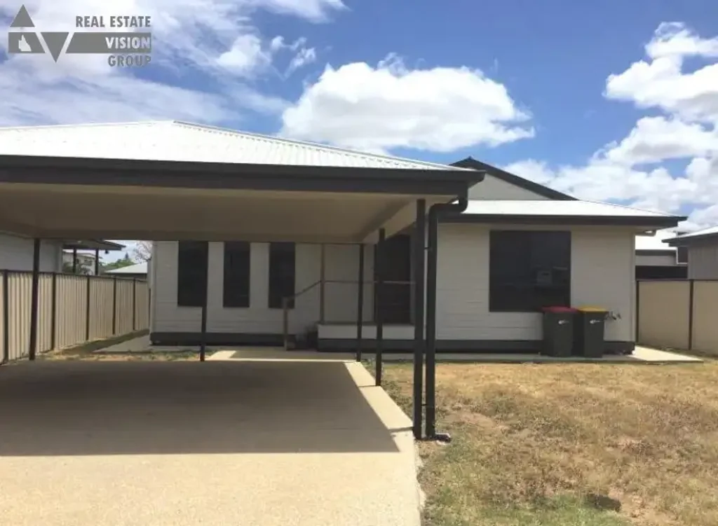 Blackwater 4房  MODERN 4 BEDROOM HOUSE