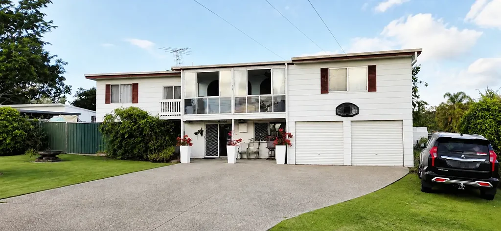 Crestmead 4Zimmer Development Potential, Dual Living & 900m² of Opportunity!