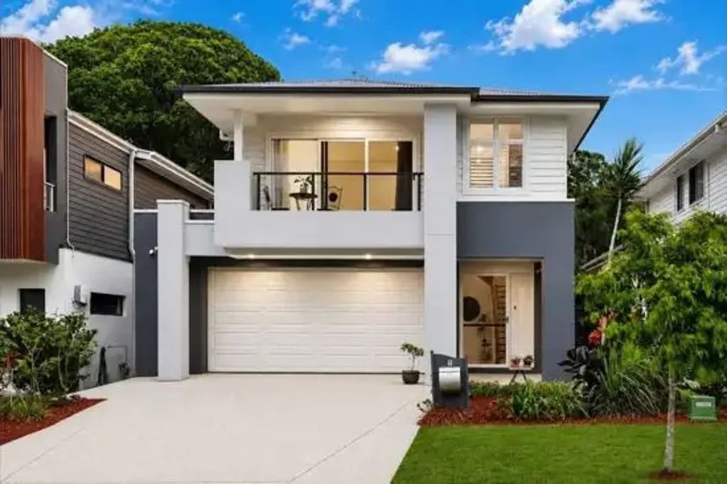 Stunning 4-Bed Family Home in Rochedale - Modern Luxury & Convenience!