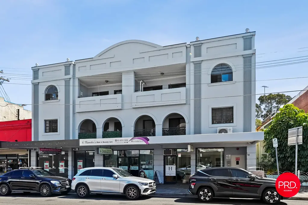 Kogarah 2Moenga Spacious 143m2 Two-Bedroom Apartment with Two Balconies