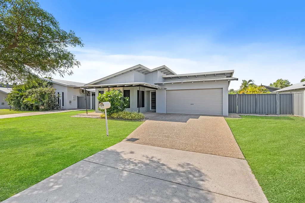 Stylish Family Home in Prime Location of Bellamack