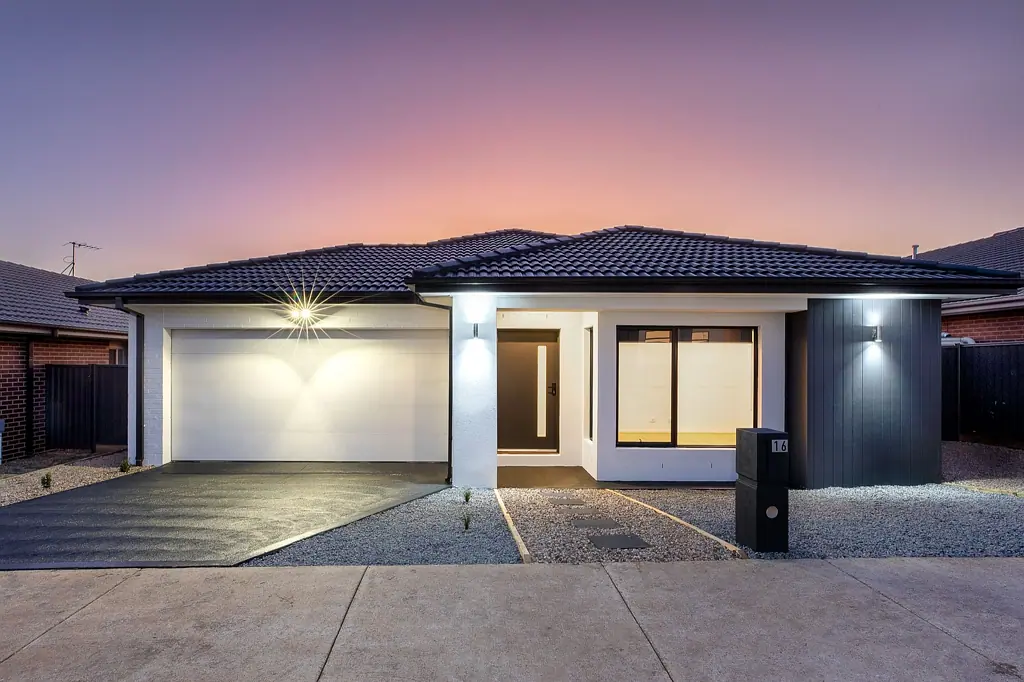 16 Whatman Street, Lucas, VIC 3350