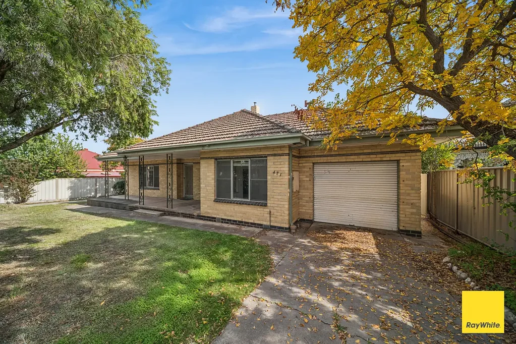 White Hills 3 Slaapkamer Opportunity With Renovation Potential In Prime White Hills Location - Sale By Deadline - 20/05/26 4pm