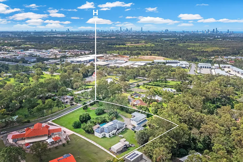 8 Alkira Way, Worongary, QLD 4213