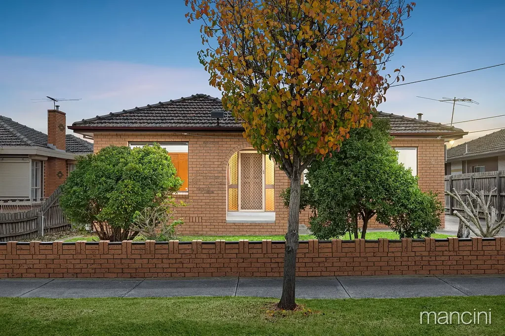 Altona North 3房 传统魅力与精致现代升级的完美融合 Traditional Charm with Meticulous Modern Updates