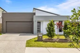 9 Merry Street, Palmview