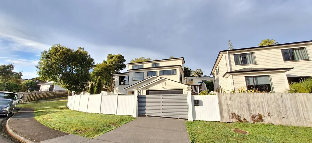 Spacious 5-Bedroom Home with Study