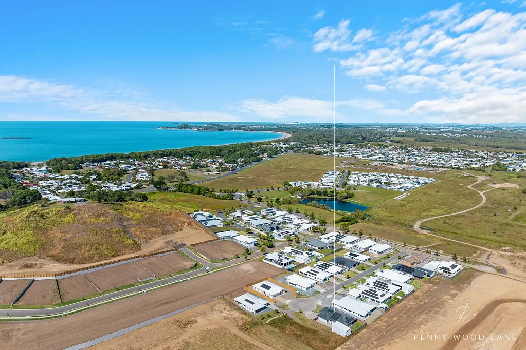 Shoal Point 4 Slaapkamer Near-New Coastal Living with Shed & Solar