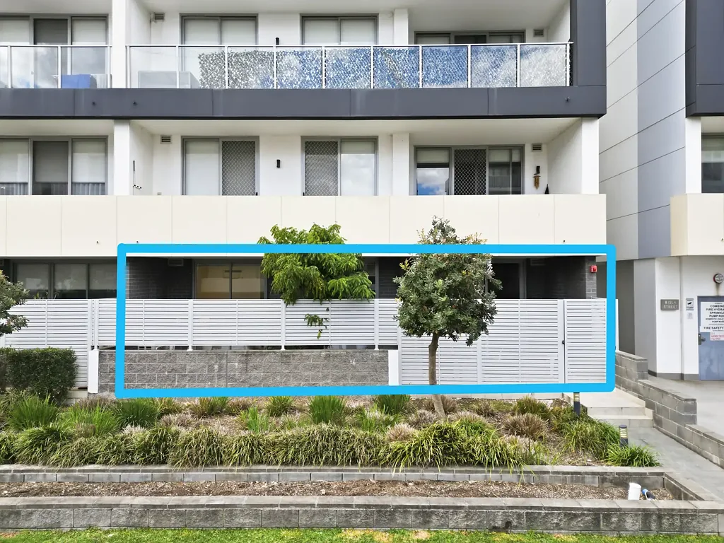 Schofields 2침실 Ground Floor Stunner with Private Courtyard – Walk to Station!