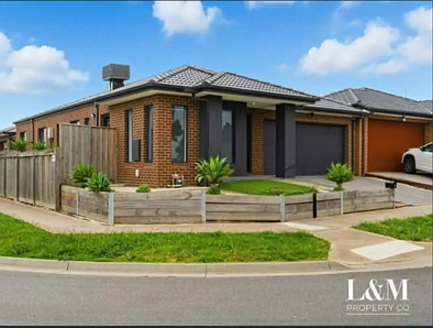 Donnybrook 3 Slaapkamer MODERN CORNER-BLOCK HOME