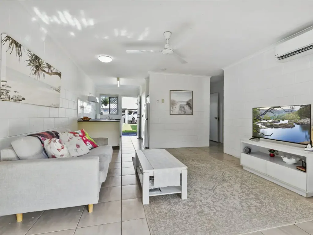 6/108-110 Mayers Street, Manunda, QLD 4870