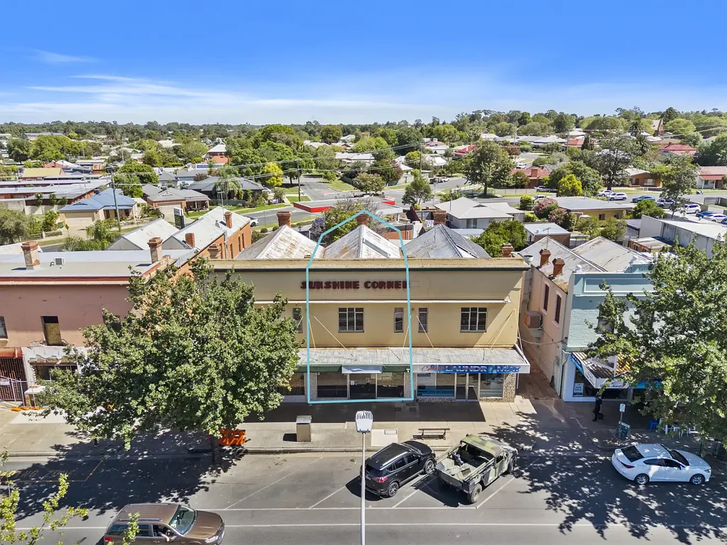 Corowa 2Moenga Shop front investment with residence upstairs