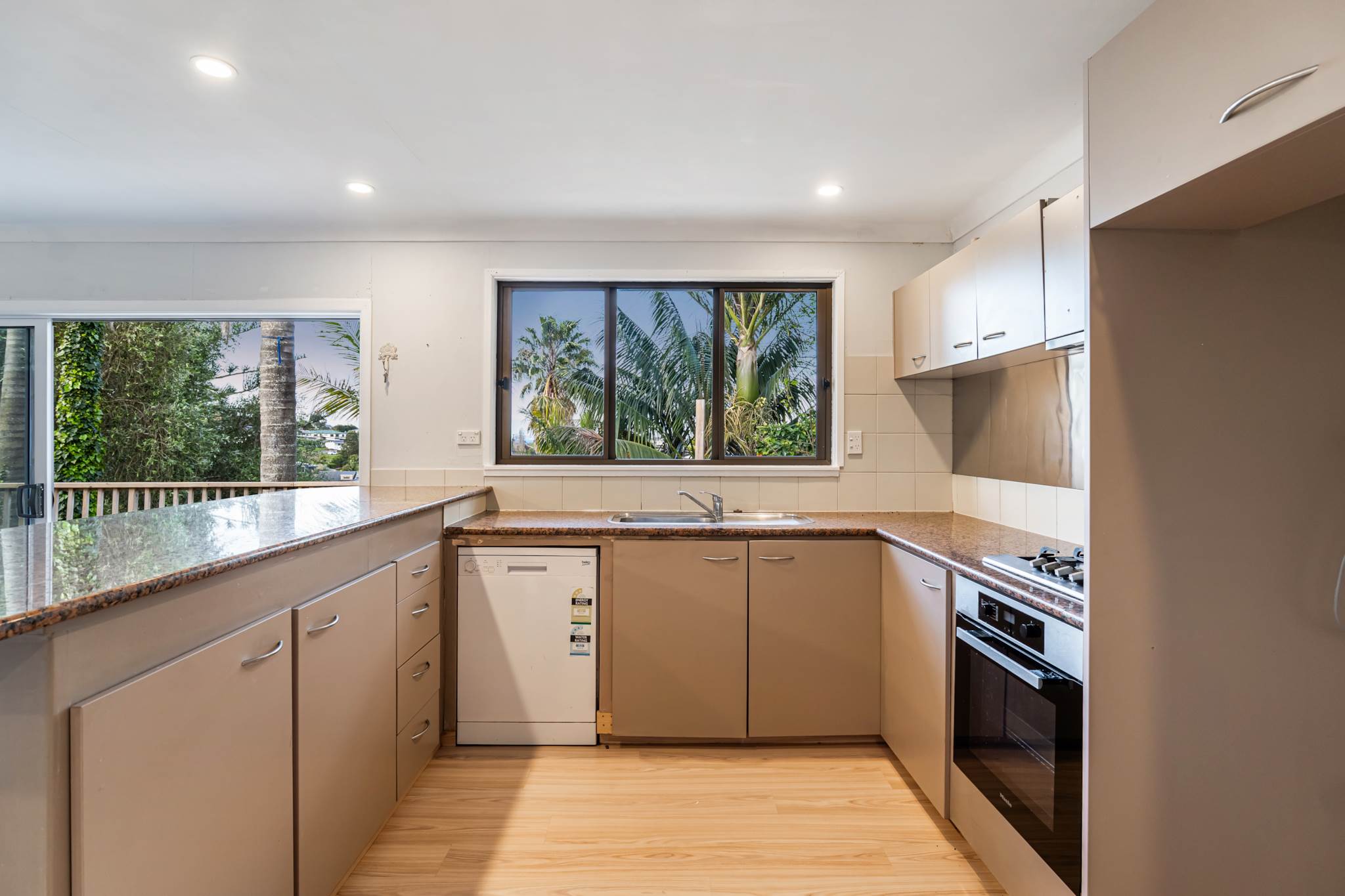 26 Cedar Terrace, Stanmore Bay, photo 4