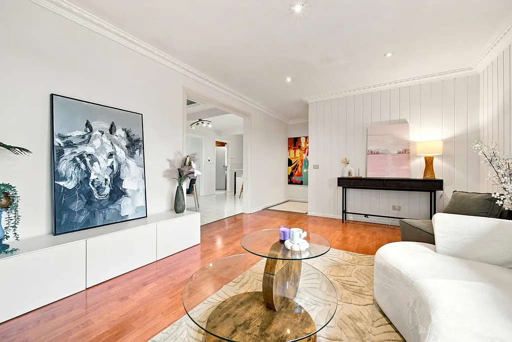 Dandenong North 4房 家庭空间，附赠独立工作室 FAMILY SPACE WITH A BONUS STUDIO