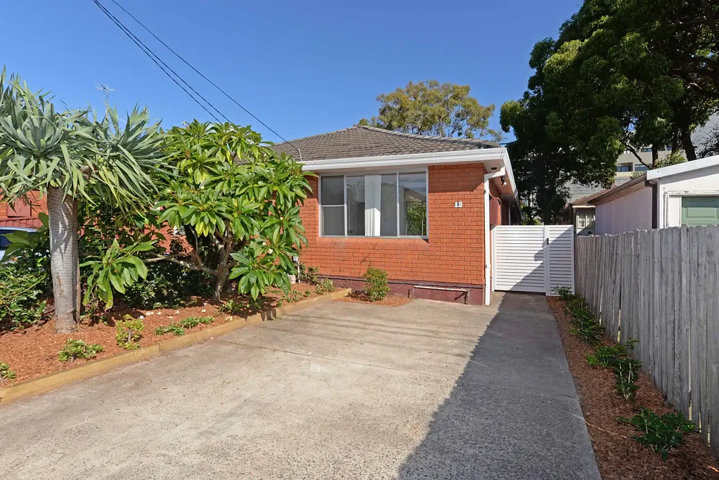 Maroubra 3ਬੈੱਡਰੂਮ North facing 3 Bedroom Home Footsteps to Maroubra Junction
