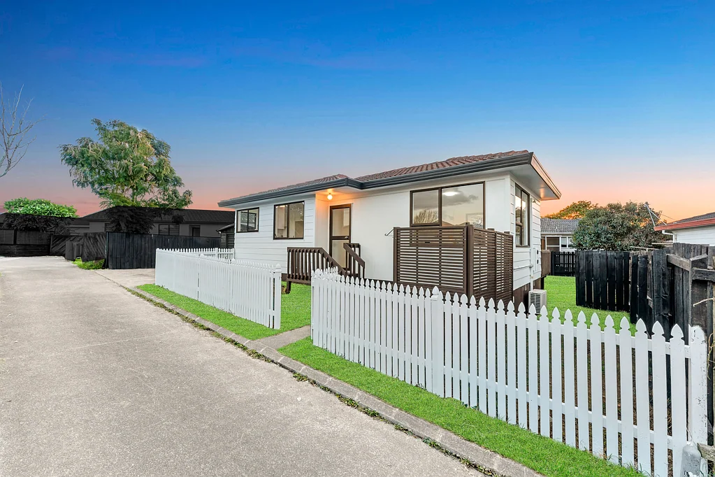 2/14 Etherton Drive, Weymouth, Manukau City, Auckland