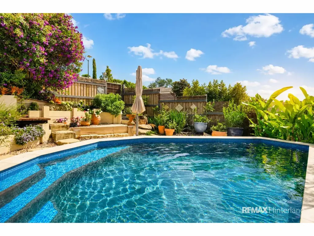 Maleny 4બેડરૂમ Best offer by 23rd October - MUST BE SOLD!