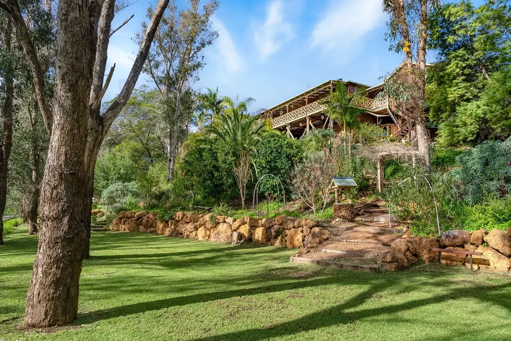 73 Balingup Road, Nannup, WA 6275