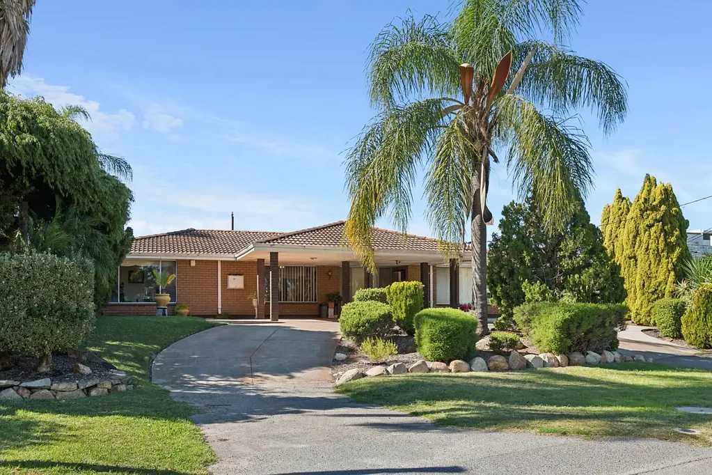 Stirling 3房  YOUR OWN PARKSIDE OASIS