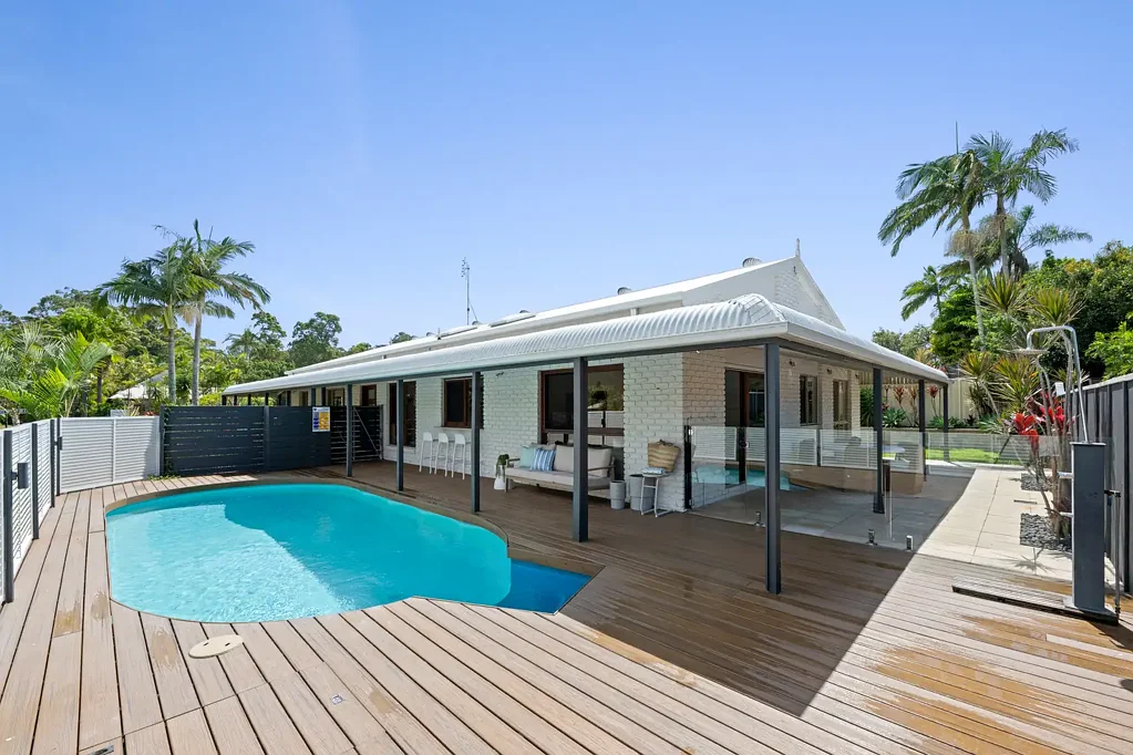 52 Poinsettia Avenue, Mooloolaba, QLD 4557