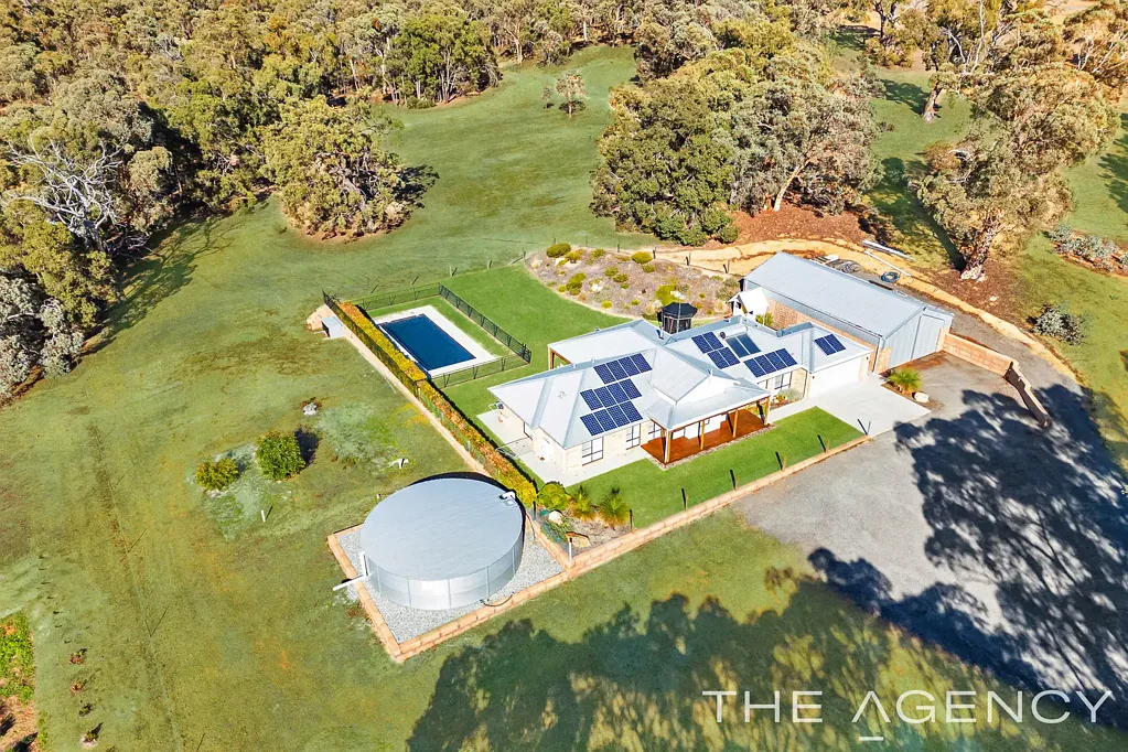 33 Woylie Rise, Bakers Hill, WA 6562