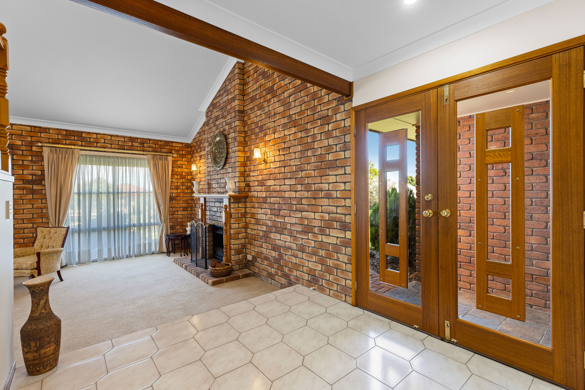 27 BAMBOO CT, DARLING HEIGHTS QLD 4350, 0 غرف, 0 حمامات, House