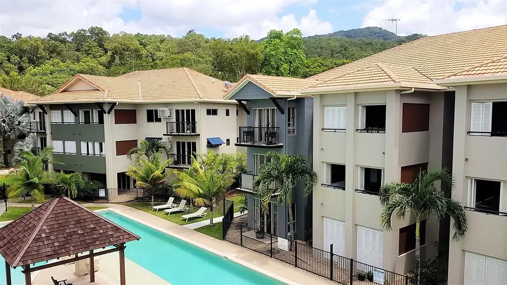 209 Clifton Road, Clifton Beach, QLD 4879