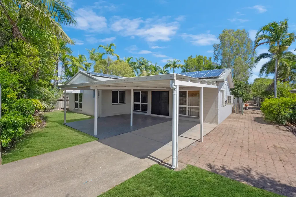 33 Griffey Street, Burdell, QLD 4818